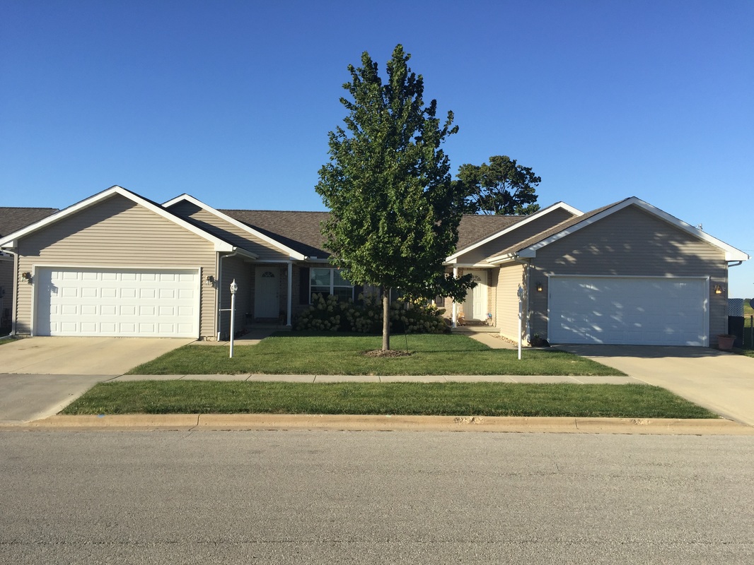 College Park Duplex in Eureka