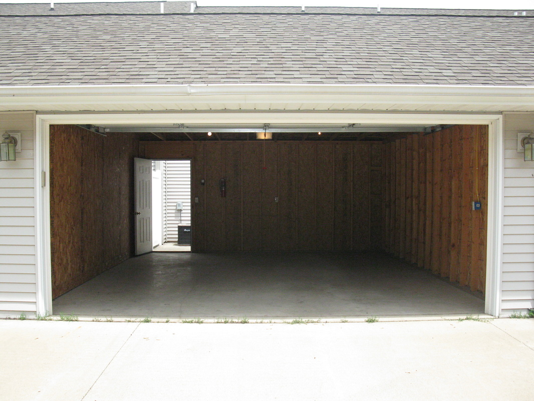 Garage of 300 Place Town home