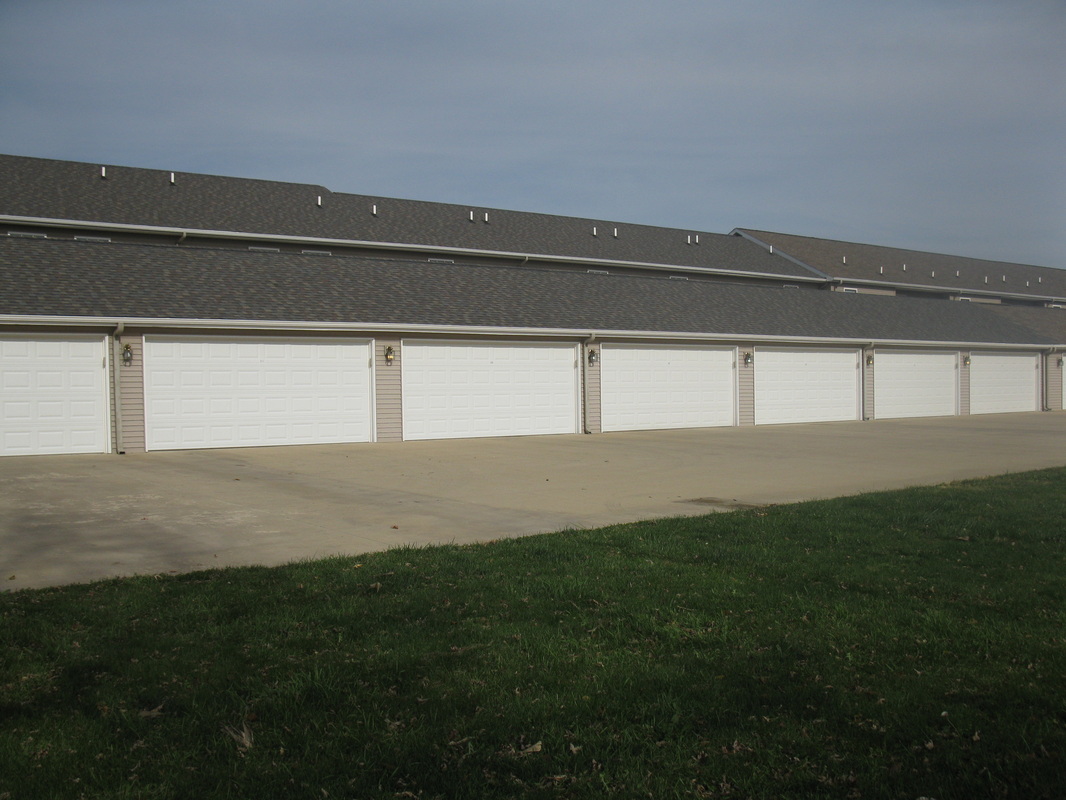 Garages outside of 500 place 2 bedroom town homes