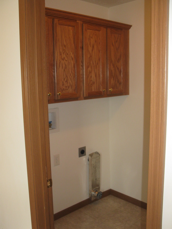 Laundry room in 500 Place 2 bedroom town home