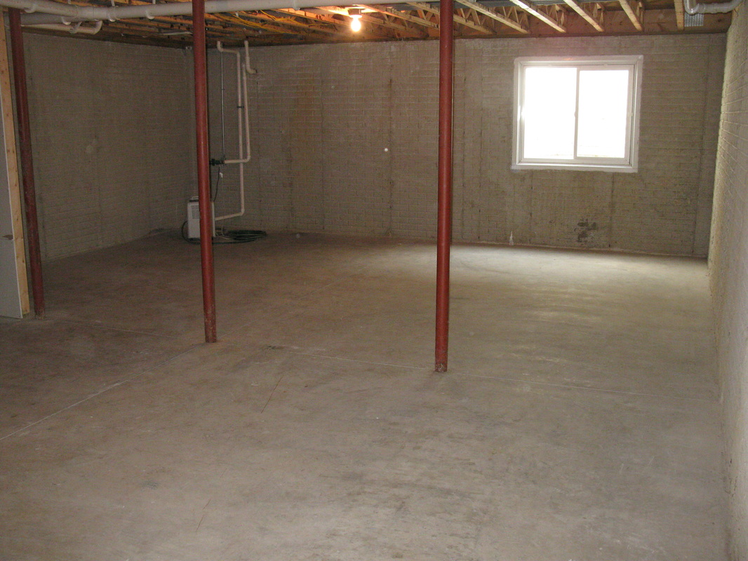 Full unfinished basement in 500 Place 3 bedroom town home